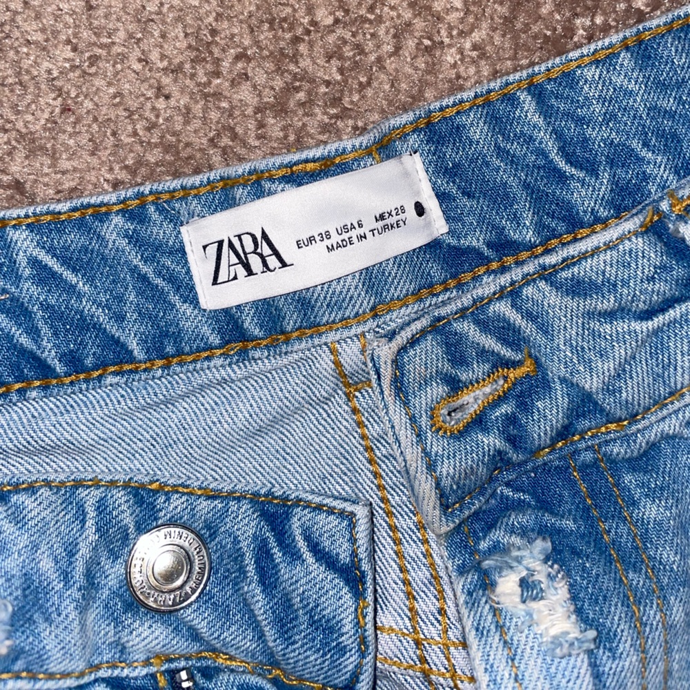 Denim shorts - Picture 4 of 4